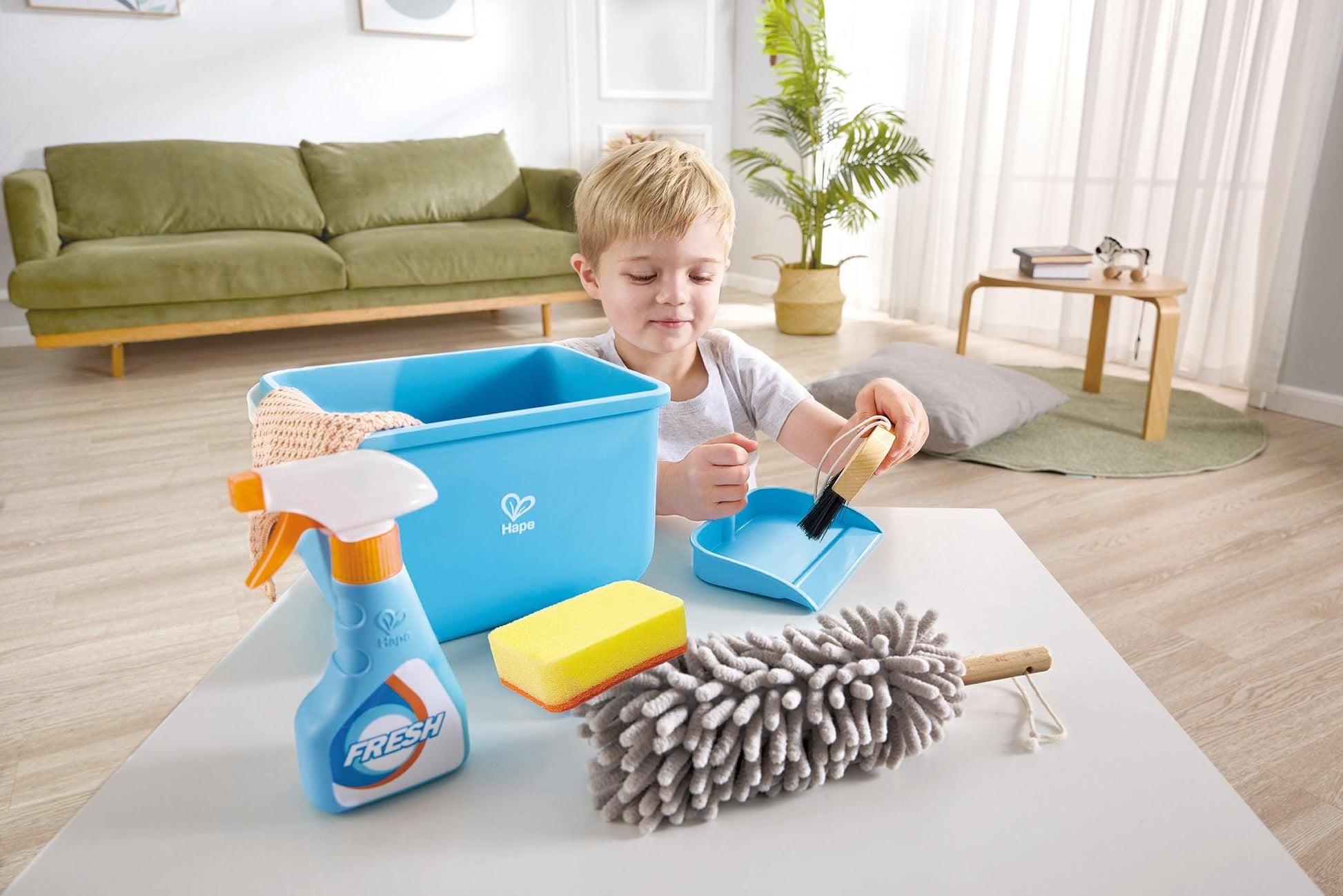 Hape Clean Up Bucket Set