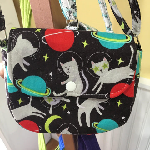 Organize Your Tote Bags and Purses: Monday Mom's Moment - Simply Placed